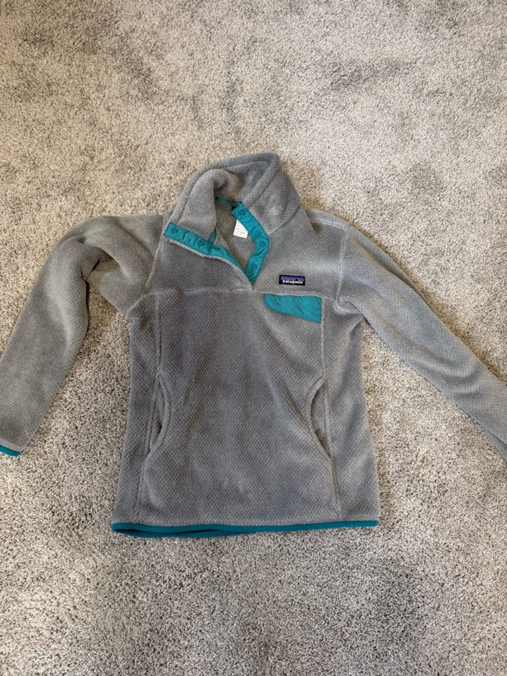Patagonia Kids Gray Fleece Pullover with Teal Accents